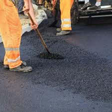 Best Recycled Asphalt Driveway Installation  in South Miami Heights, FL